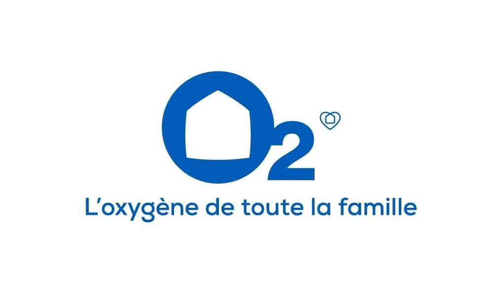 Logo de l'entreprise 02 LYON EST